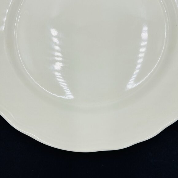 Homer Laughlin 10.5" Vintage Restaurant Ware Ivory Scalloped Dinner Plate - Picture 5 of 7